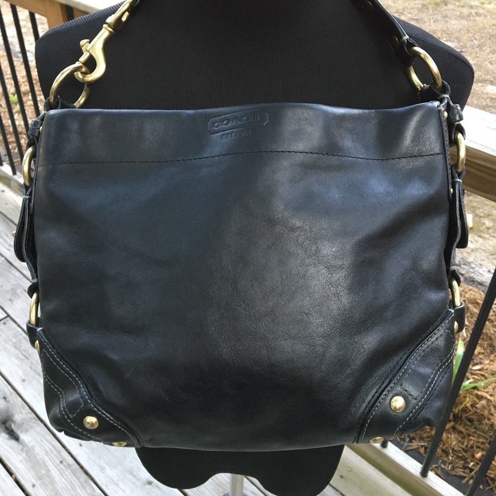 SOLD!! Coach Leather Bag w/ Golden Hardware